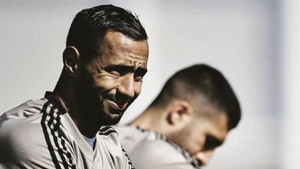 الرسمية تبتعد عن بنعطية في لقاء يوفنتوس وفالنسيا