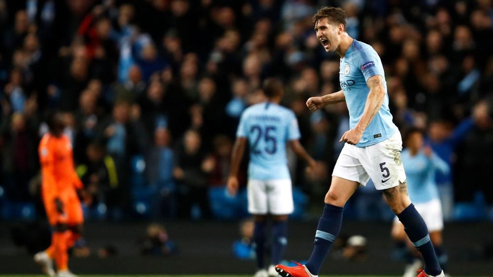 ليون يحقق أكبر المفاجآت أمام السيتي، وبوجبا ينصر اليونايتد