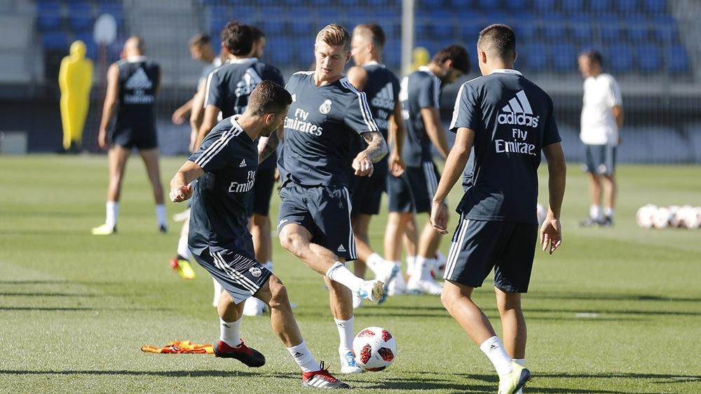 نجم آخر يغيب عن ريال مدريد قبل مواجهة إشبيلية