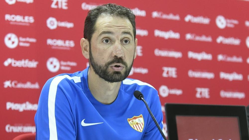 مدرب إشبيلية يُراهن على ملعب "بيزخوان" في مواجهة ريال مدريد