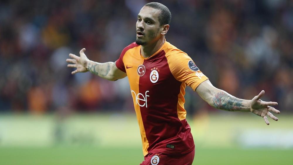 جالطة سراي يعتلي صدارة الدوري التركي مؤقتا