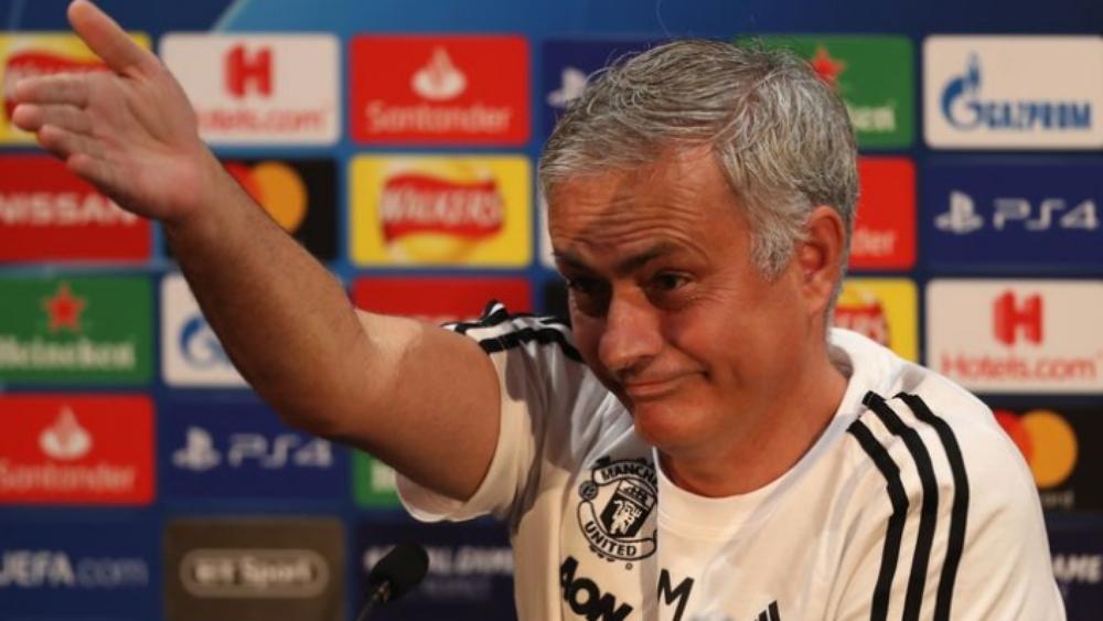 مورينيو ردًا على مكالمة زيدان: اسألوا هذا الصحفي!