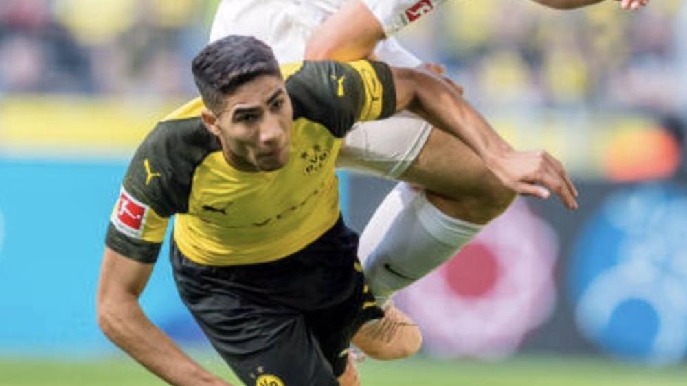 حكيمي يجد ضَالَّتَهُ في التوهُّج .. ويُساهم في ملحمة "دورتموند" المُثيرة