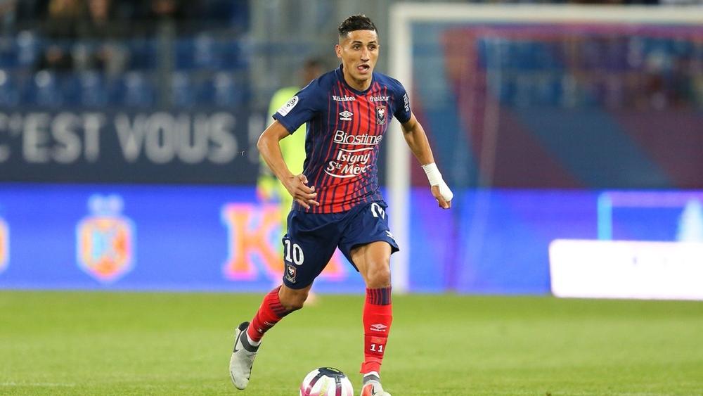 فيصل فجر: "لا أُدخِّن ولا أحتسي الخمر .. هم من رسموا عنِّي صورةً سيئة"