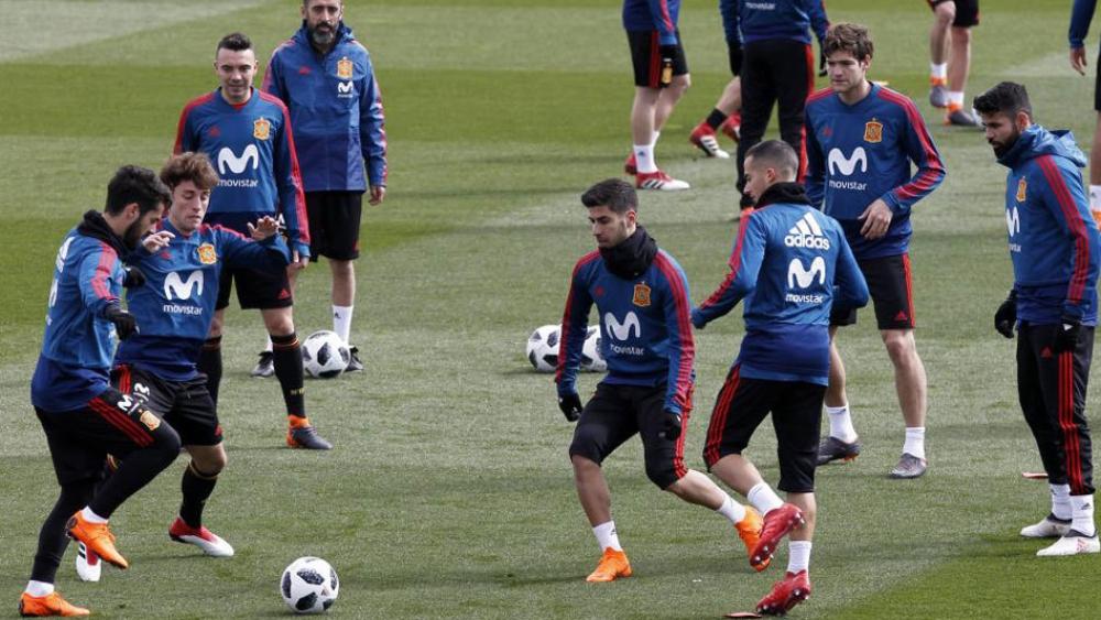 إسبانيا تبدأ معسكرها بحضور 3 لاعبين جدد