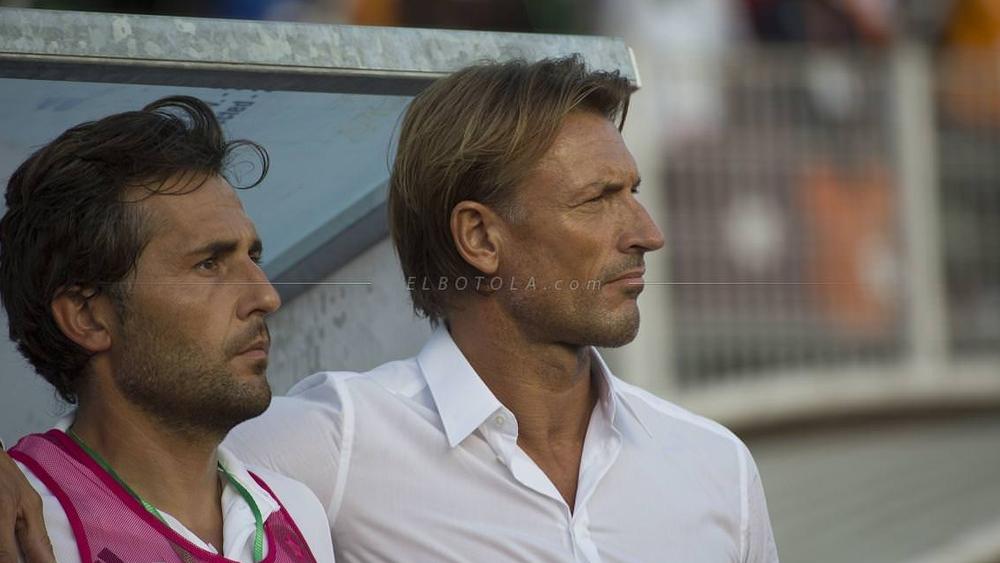 رونار وبوميل يحتفلان بعشر سنوات من العمل سوياً