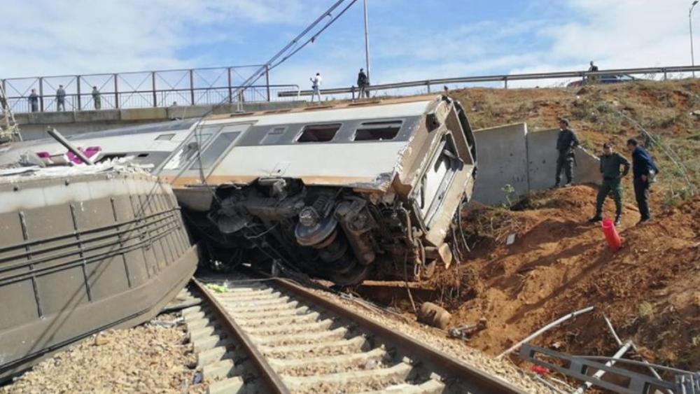 الوداد تعزي أسر ضحايا "قطار بوقنادل" و تروج لـ "حملة التبرع بالدم" لفائدة المصابين