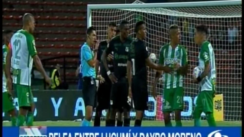 طرد لاعب كولومبي بعد مشاجرة مع زميله لتنفيذ ركلة حرة!