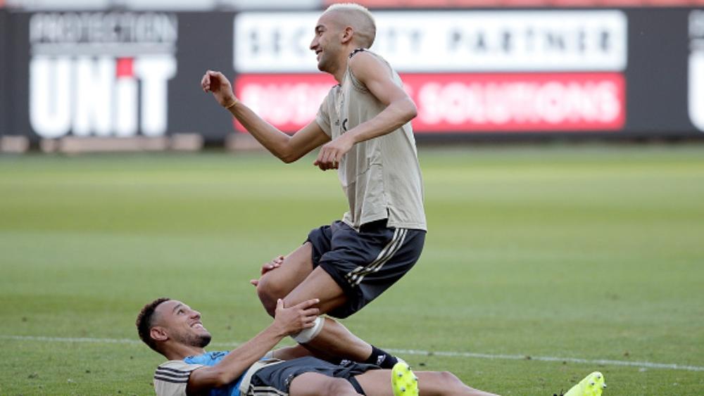 المغربيان زياش ومزراوي رسميان في مواجهة بنفيكا