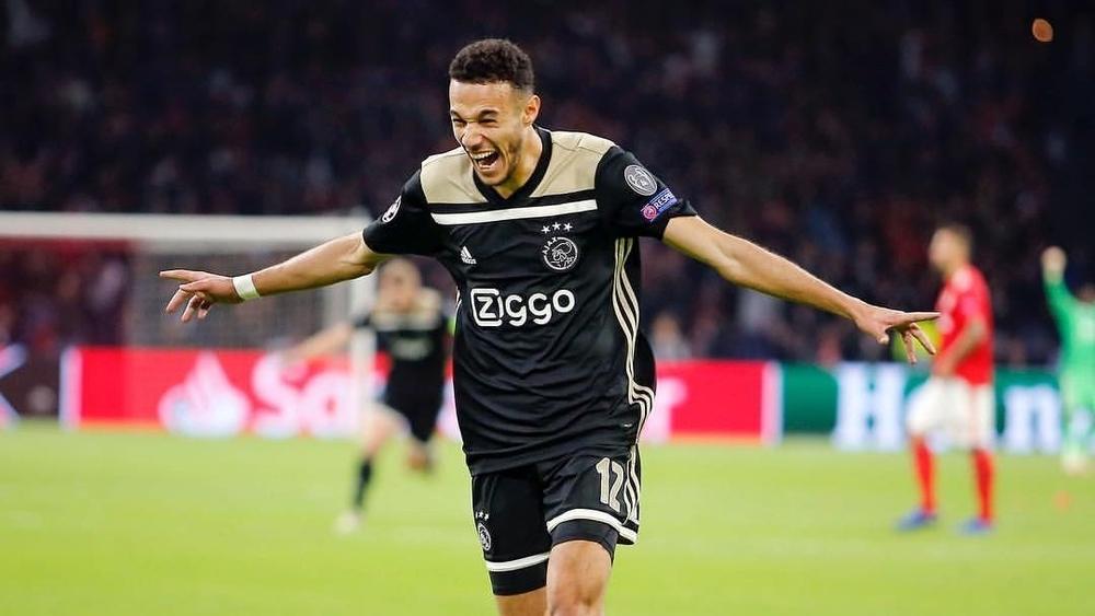 مزراوي .. رجل اللحظات الصعبة والحاسمة في أياكس