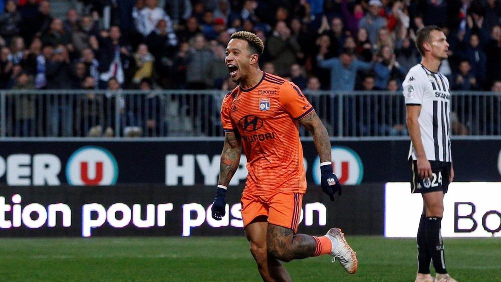 ديباي يقود أولمبيك ليون للفوز أمام أنجيه