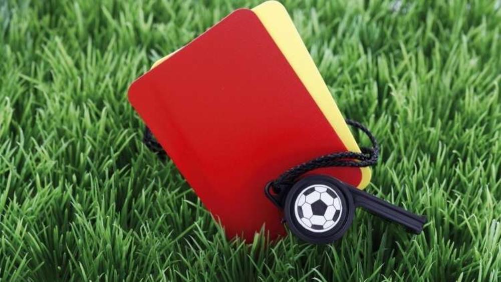 تهديد حكم وعائلته في السويد بالقتل!