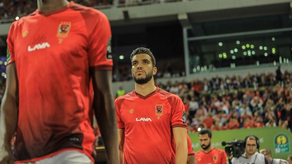 أزارو يُحدِثُ ضجَّةً بضربتيْ جزاء .. وينجو من "الطرد" أمام الترجي