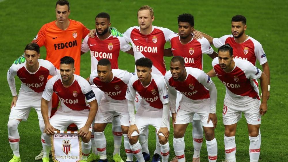 أيت بناصر يحافظ على رسميته.. وموناكو يغرق برباعية في دوري الأبطال