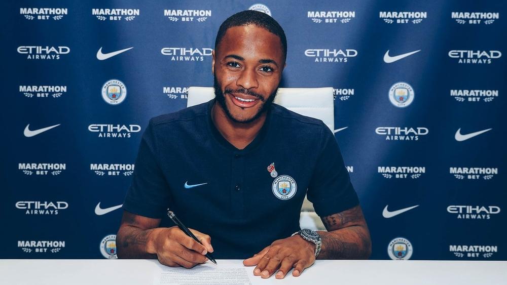 سترلينغ يمدد عقده مع مانشستر سيتي حتى 2023