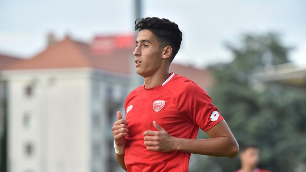 نايف أكرد: "سْكُومَة رُومَارْيُو!"