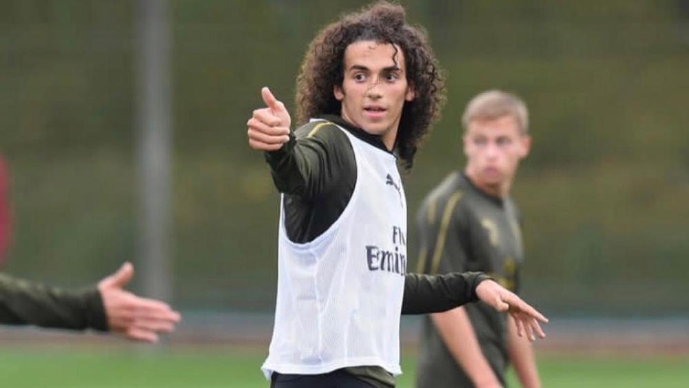 الكندوزي يُجدِّد موقفه حول تمثيل المنتخب الفرنسي