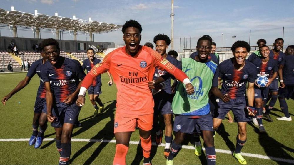 فتح تحقيق بحق باريس سان جرمان بتهمة "التمييز"