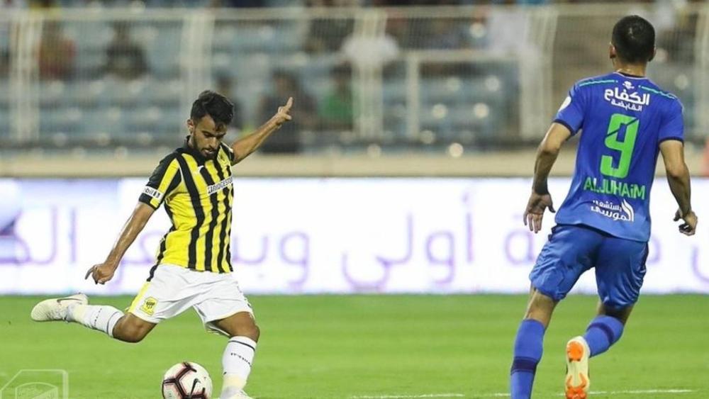 تركي آل شيخ يتكفل بعلاج نجم اتحاد جدة