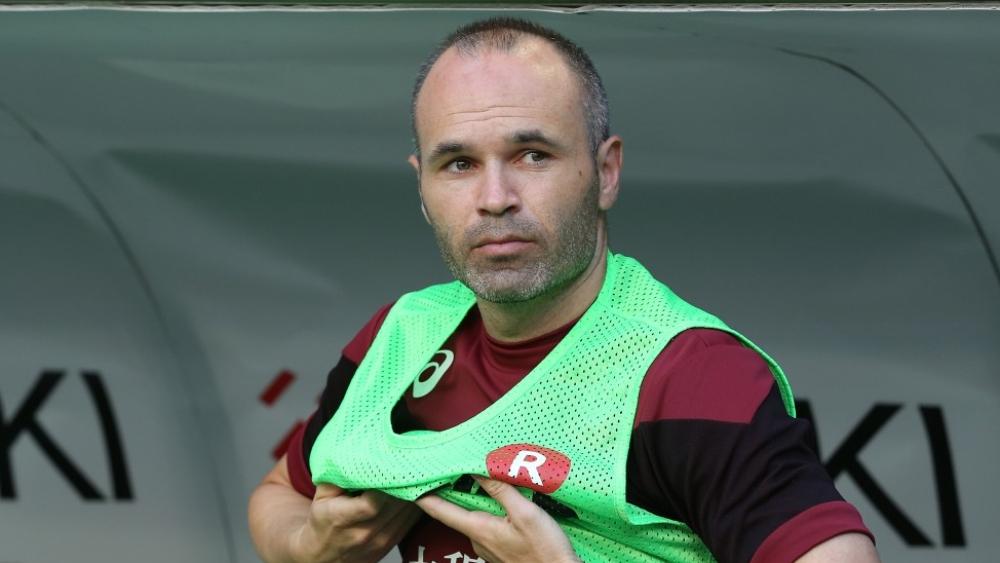 إنييستا: عشقت ريال مدريد.. ومورينيو أضر بالمنتخب