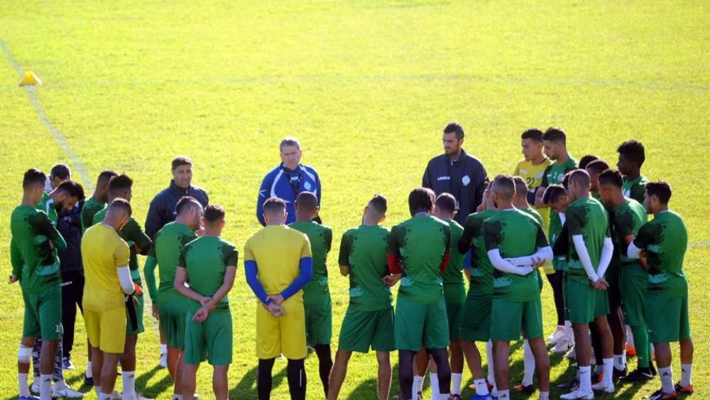 الرجاء تستأنف التداريب استعدادا لإياب "نهائي الكونفدرالية"