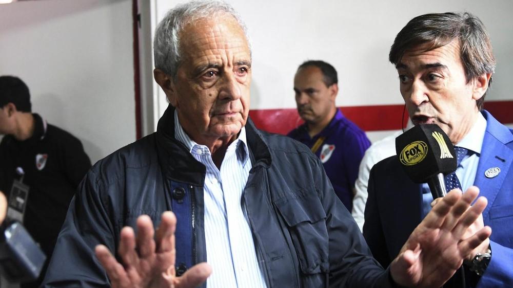 رئيس ريفر: "توقفوا عن تضخيم المباراة، في الأرجنتين أكثر من 30% يعانون الفقر"