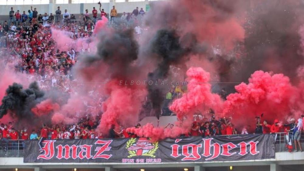 الجماهير السوسية تحفز اللاعبين قبل التوجه صوب نيامي