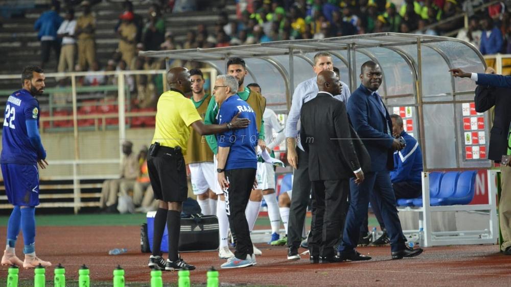 حصريا/ اعتداء على عُنصر رجاوي في "كينشاسا" سبب تأخر انطلاق الجولة الثانية