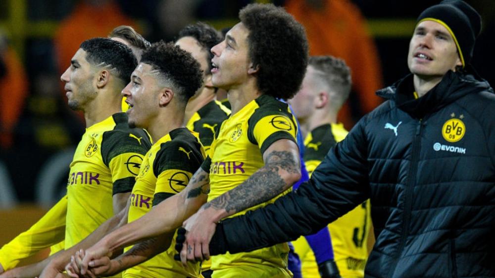 برشلونة يفتح خزائنه لتجربة جديدة من دورتموند