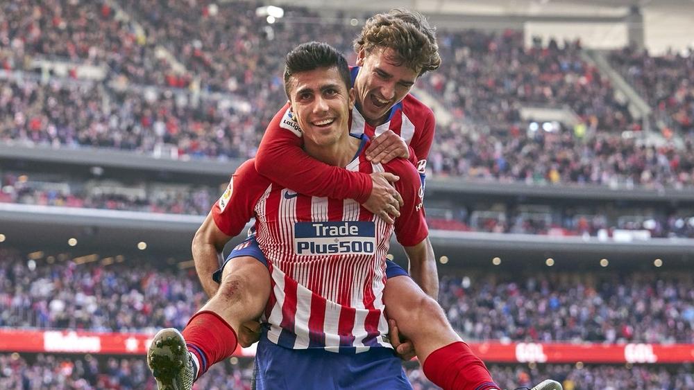 إشبيلية يفشل في استعادة الصدارة وأتلتيكو يلحق ببرشلونة