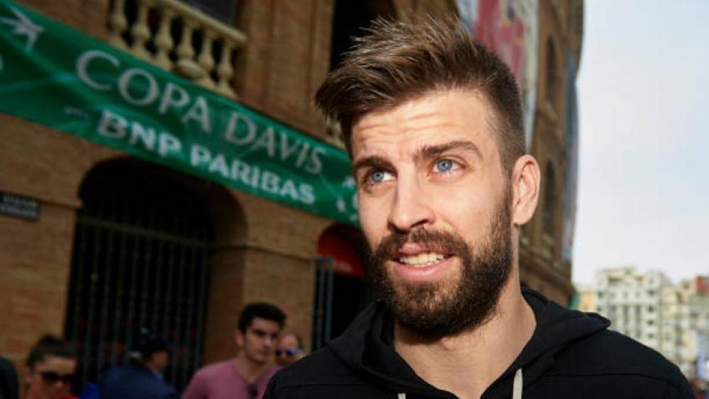 جيرارد بيكي يقترب من شراء فريق إسباني