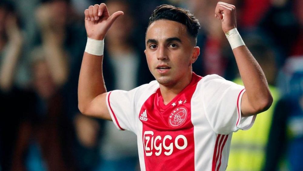 رسمياً | أياكس يُعلن انتهاء مشوار عبد الحق نوري مع كرة القدم