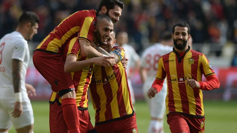 بوطيب يَنْهَضُ بحاسَّتِهِ التهديفية ويُهدي مالاطيا النِّقاط الثلاث