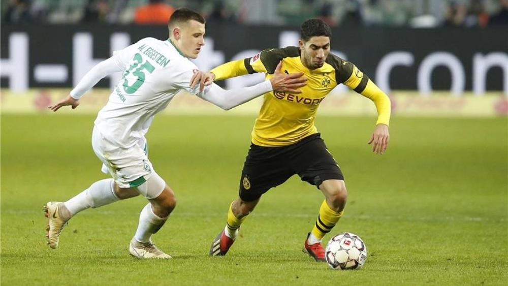 حكيمي يدخل قائمة "أغلى 50 لاعب" في البوندسليجا.. وسعره في متناول دورتموند