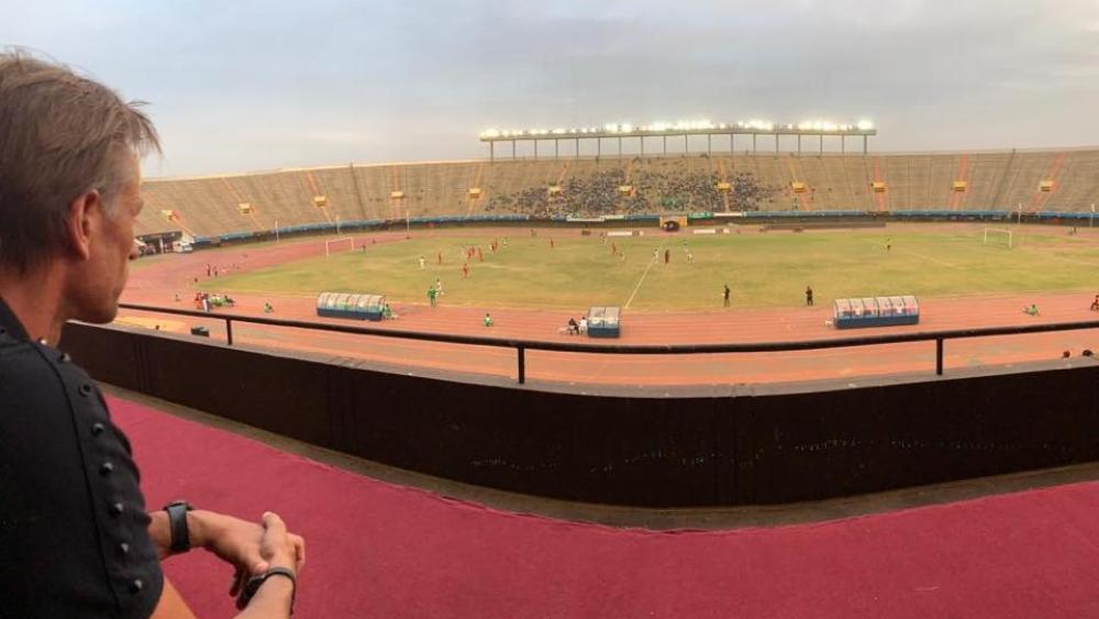 رونار يوجه رسالة للوداد من مدرجات ملعب جاراف السنغالي بعد تأهله لدور المجموعات