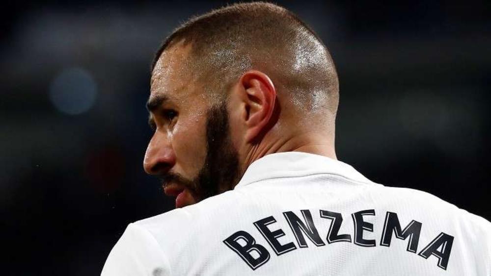 بنزيمة يقضي عطلته في التدرب على الملاكمة