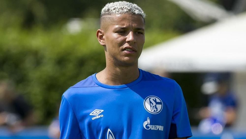 تقارير إعلامية تُسرِّبُ حقيقة غياب حاريت عن معسكر شالكه