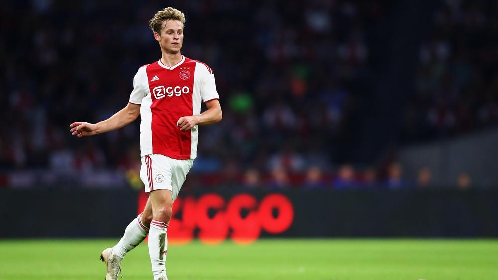 برشلونة يتوصل لاتفاق مع فرينكي دي يونج