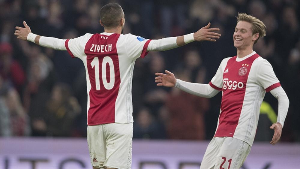 باريس سان جيرمان يسبق برشلونة.. ويحسم صفقة لاعب أياكس بمبلغ كبير