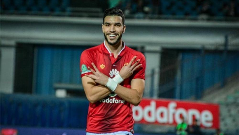 الأهلي يُجدد تمسكه بآزارو ويُفند شائعات رحيله