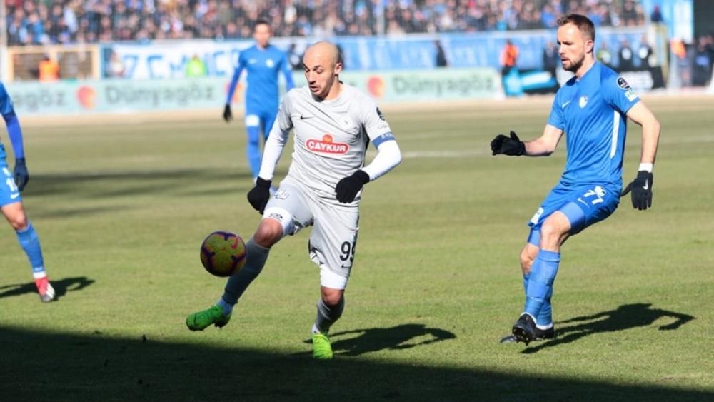 بقيادة "ثلاثي مغربي".. ريزا سبور يحقق الفوز الثالث على التوالي