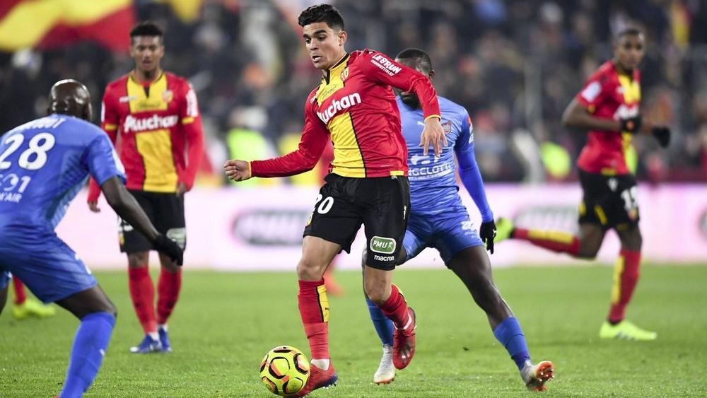 سر تألق بنشرقي يكمن في "مركزه الجديد"