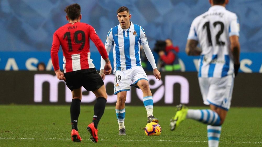 ثيو: "مستعد للذهاب إلى ريال مدريد لأعطي كل شيء"