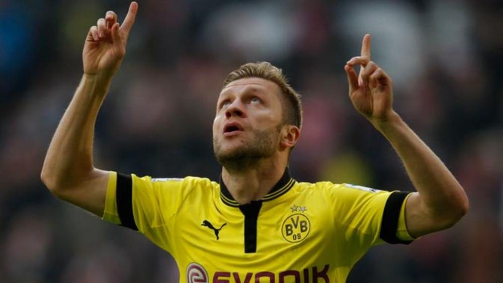 نجم دورتموند السابق يتقاضى 116 يورو شهرياً!