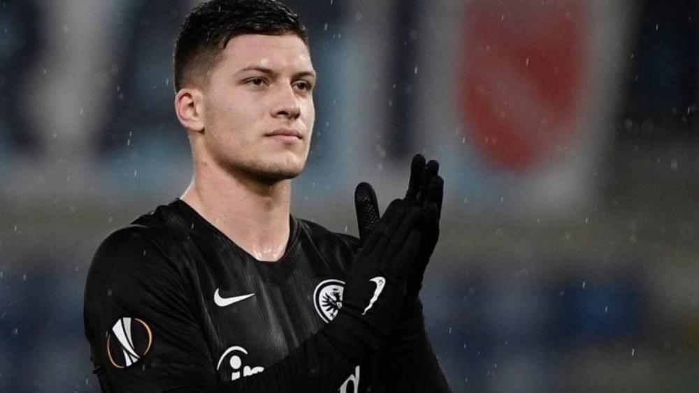 ريال مدريد يسعى لضم هدف برشلونة