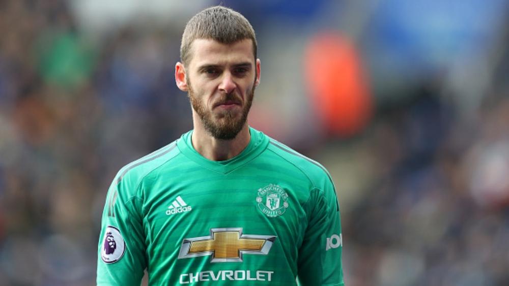 الكشف عن السبب الحقيقي لتأخر تجديد عقد دي خيا