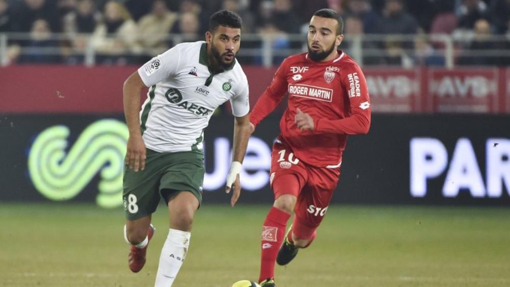 آيت بناصر يُقدِّم أوراق اعتماده ويُبْهِرُ مع سانت إيتيان