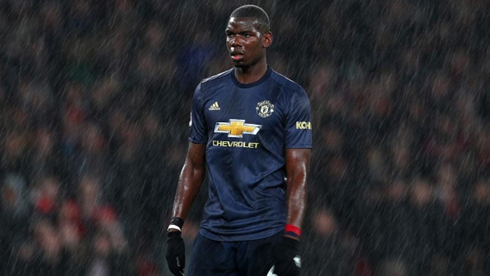 بعد عودة زيدان، بوجبا سأل صديق له عن الحياة في إسبانيا