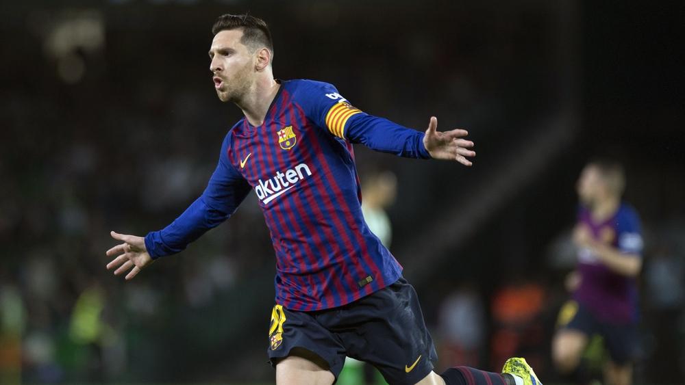 "هاتريك" ميسي يُبعده عن مبابي ويقربه من الحذاء الذهبي