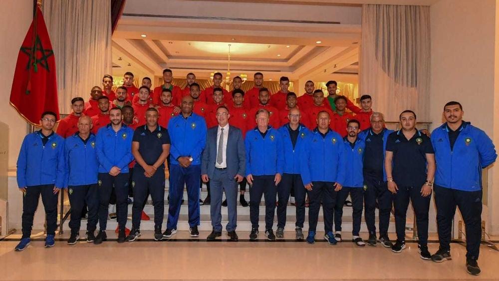 لقجع يزور مقر إقامة المنتخب قبل التوجه إلى الكونغو الديمقراطية